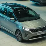 Kia Carens 2026 फैमिली MPV सेगमेंट में मजबूत,18 kmpl माइलेज और ₹12,999 EMI